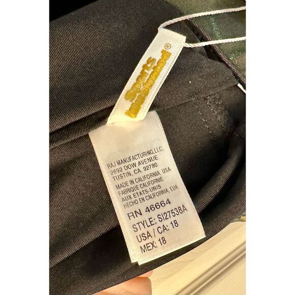 NWT Sports Illustrated Rebel Plunge Iridescent One Piece Swimsuit Size 18 - Picture 5 of 10